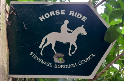 Stevenage Horse and Pony Route sign