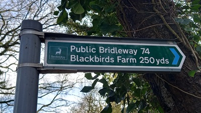 Aldenham 74 public bridleway sign