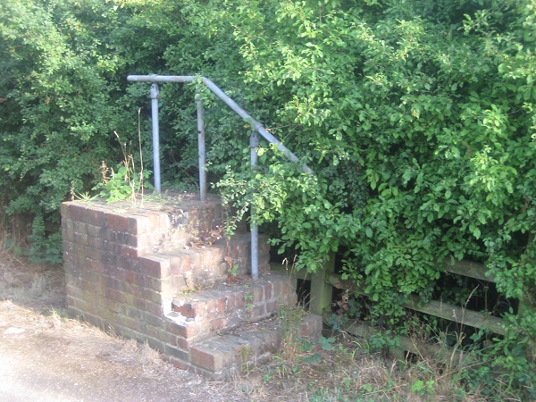 Bushey 51 mounting block