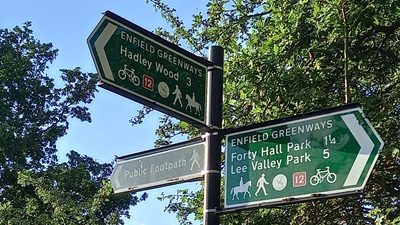 Photograph of Enfield 125 bridleway
