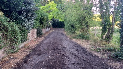 Photograph of Enfield 7 bridleway looking north