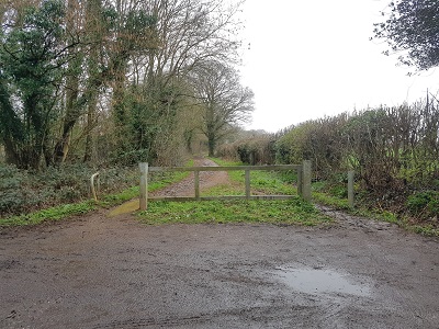 Flaunden 8 sign at Bell Lane