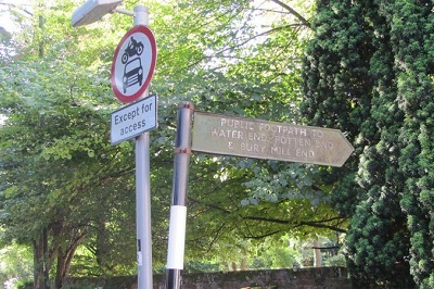 Photograph of Hemel Hempstead 13 path