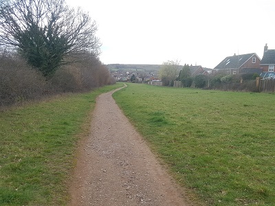 Photograph of Theed Way path Luton
