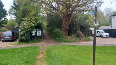 Photograph of St Stephen 12 bridleway